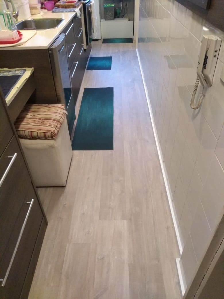 Quick Step Smart Carvalho Natural Havana Com Marcas De Serra